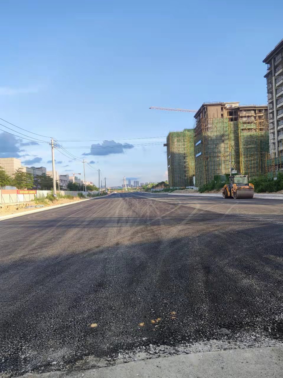 三塘21路土石方、給排水及道路施工